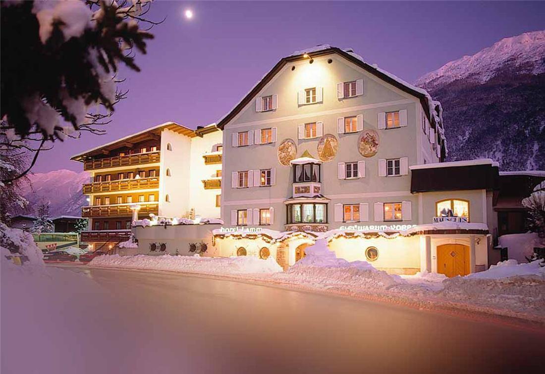 Hotel Zum Lamm Tarrenz Exterior photo